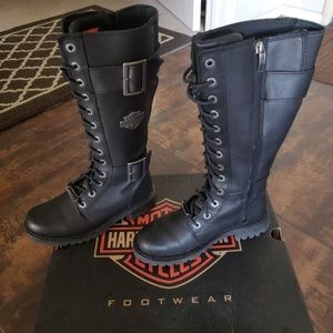 Harley Davison’s women’s riding black boots